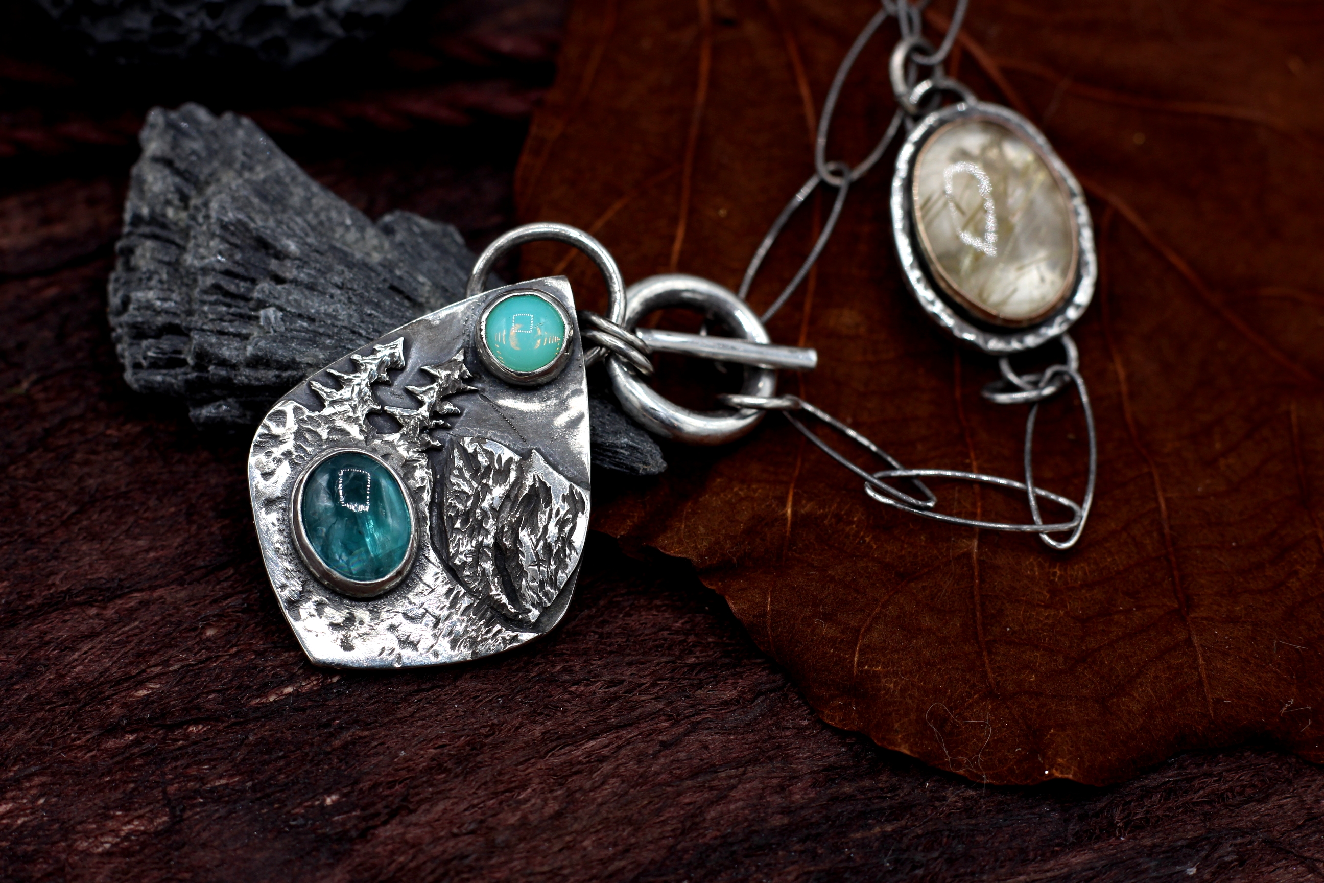 Reserviert für H.: Golden Veins of the Mountain